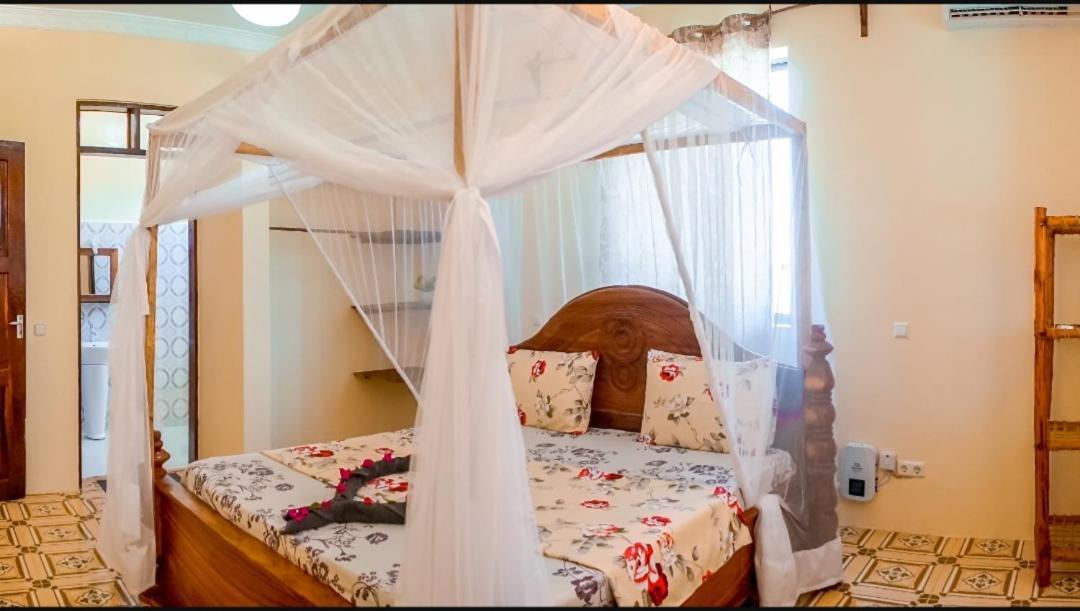 Hotell Saba House 24